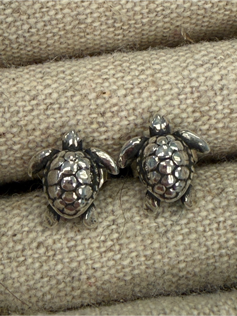 James Avery Sterling Silver Turtle Stud Earrings Retired